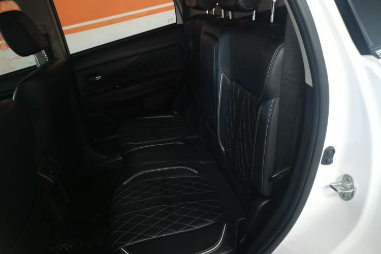 Used Mitsubishi Outlander 2020 2.4L 4x4 Zhi Xiang Edition 5 Seats
