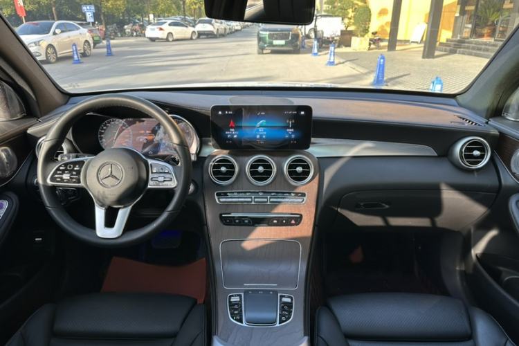 Used Mercedes-Benz GLC 2021 GLC 260 L 4MATIC Luxury Model
