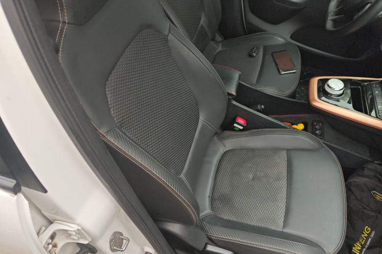 Used Dongfeng NAMMI BOX 2022 Chasing Wind Edition 331 km Standard Model
