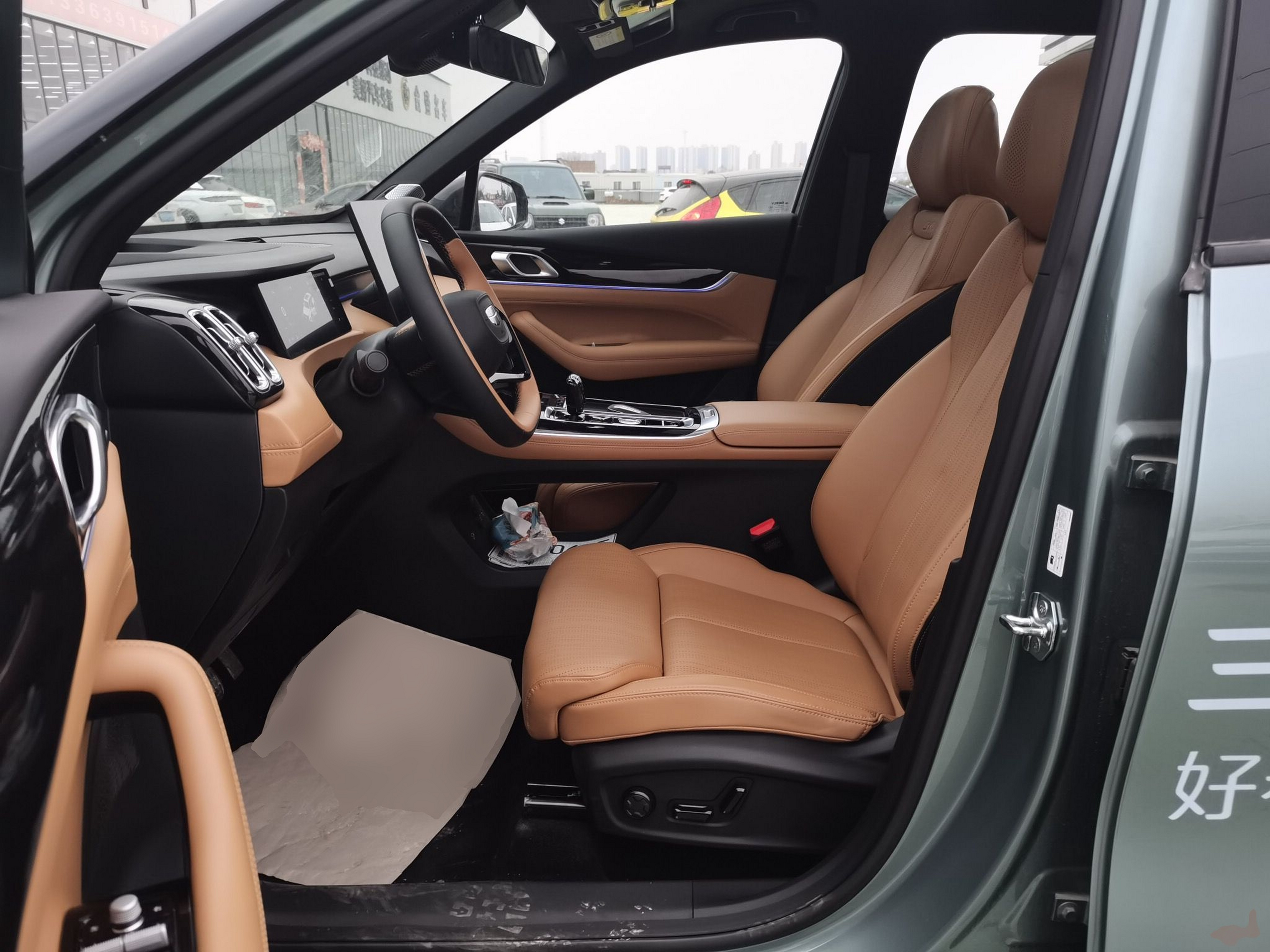 Переднее сиденье в автомобиле