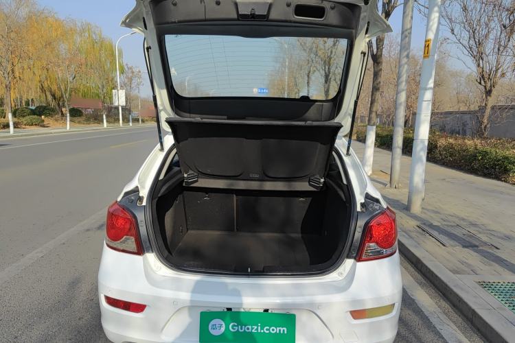 Used Chevrolet Cruze 2013 Hatchback 1.6L Automatic Luxury Model
