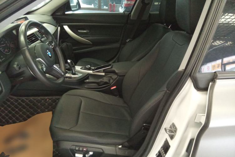 Used BMW 3 Series GT 2016 320i Fashion Model
