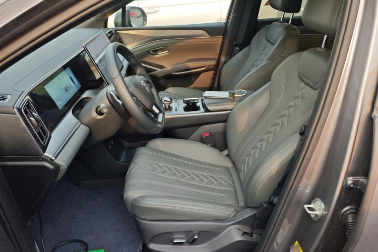 Used BYD Song L DM-i 2025 Intelligent Driving Version 112 km Beyond-Range Type