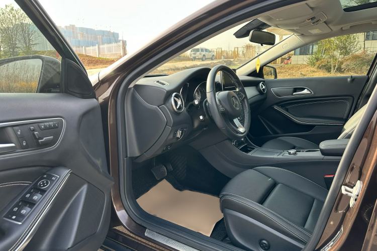 Used Mercedes-Benz GLA 2016 GLA 200 Fashion Model