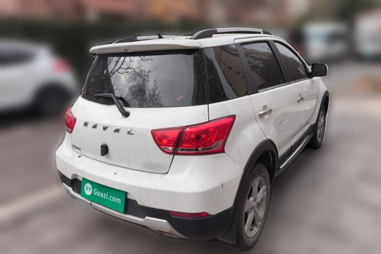 Used Haval H1 2017 Red-Label 1.5L Manual Comfort Model
