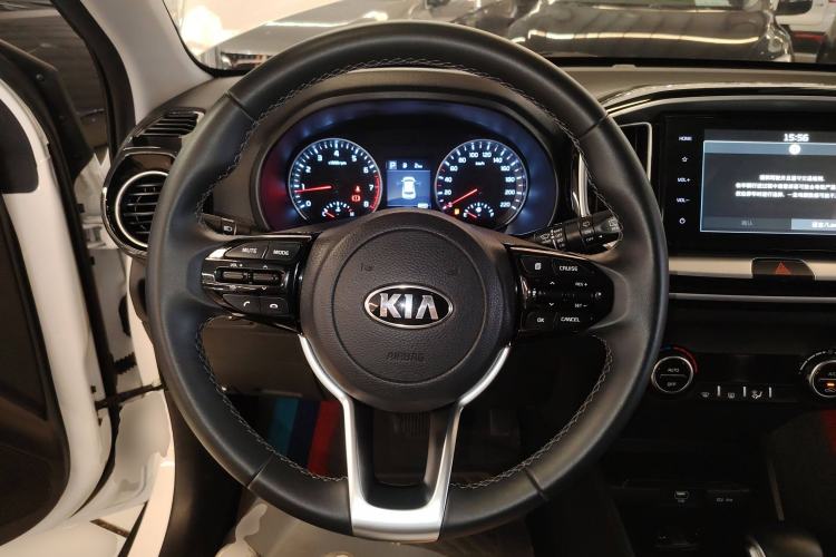 Used Kia Stonic 2021 1.4L CVT Fun & Sunroof Model
