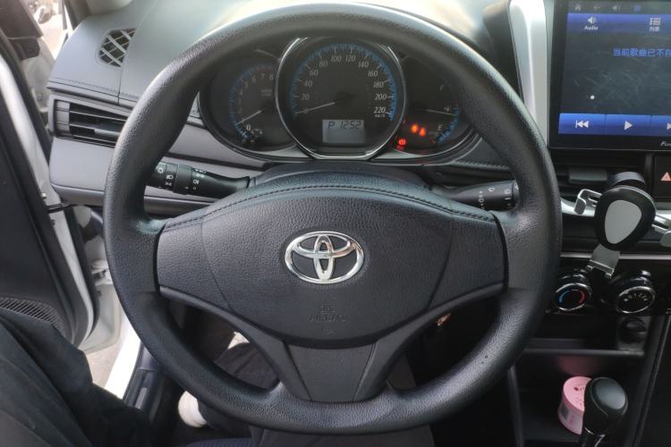 Used Toyota YARiS L 2019 1.5E CVT Dynamic Edition China VI compliant
