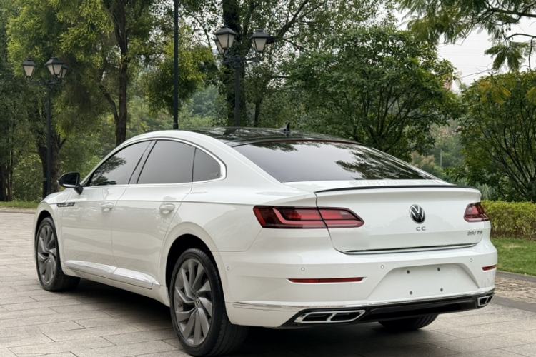 Used Volkswagen FAW-Volkswagen CC 2021 380TSI Striking Edition
