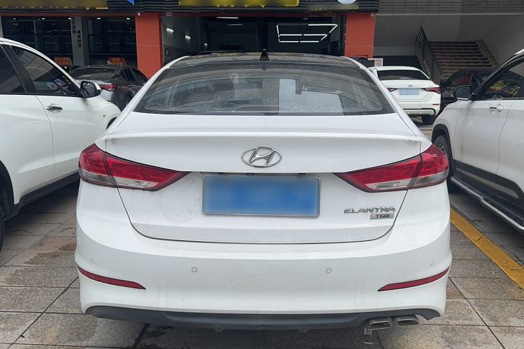 Used Hyundai Elantra 2019 1.4T Dual-Clutch Xuan Dong · Dynamic Model
