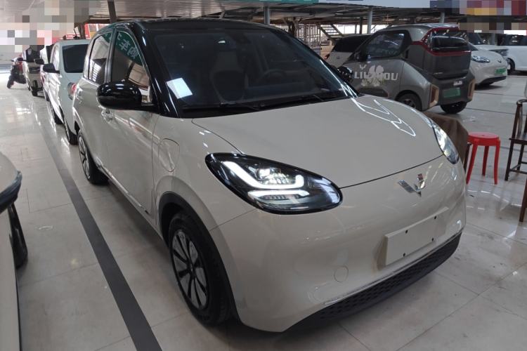 Used Wuling Bingo 2023 333 km Lingxi Connected+ Version
