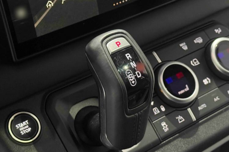 Used Land Rover Defender 2024 110 3.0T P400 X-DYNAMIC HSE
