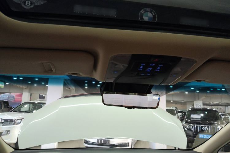 Used Toyota Alphard 2021 Dual-Engine 2.5L Luxury Edition
