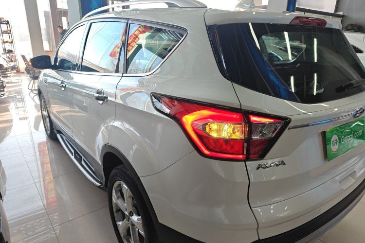 Used Ford Kuga 2017 EcoBoost 180 Two-Wheel-Drive Tiger Leap Model
