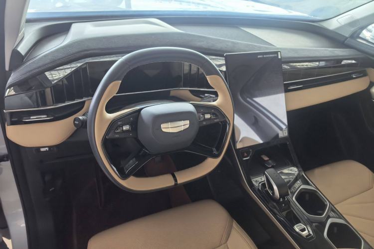 Used Geely Auto FX11 2023 1.5TD DCT Prestige Edition
