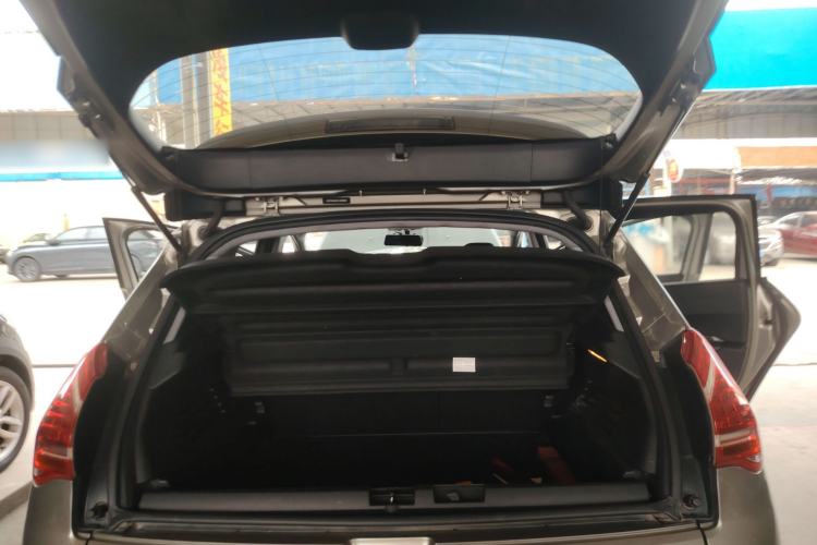 Used Peugeot 3008 2015 2.0L Automatic Trend Edition
