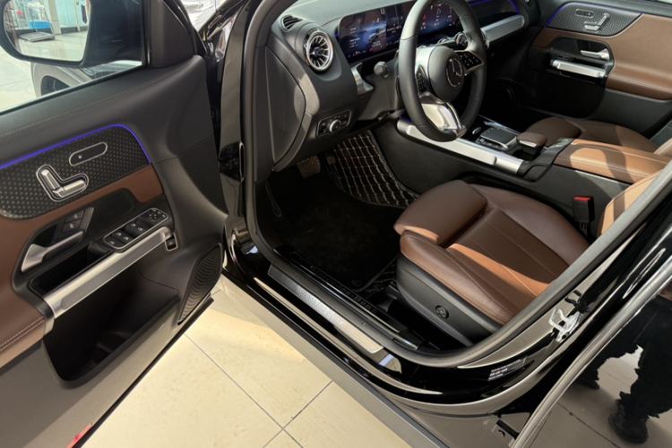 Used Mercedes-Benz GLB 2024 GLB 220 Fashion Model