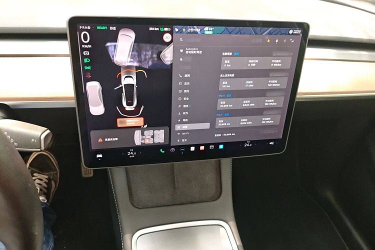 Used Tesla Model Y 2021 Long-Range All-Wheel-Drive Version
