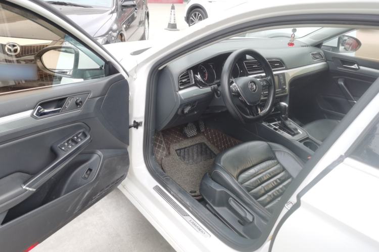 Used Volkswagen Lamando 2017 280TSI DSG Comfort Edition
