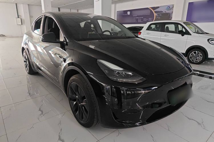 Used Tesla Model Y 2023 Rear-Wheel-Drive Version
