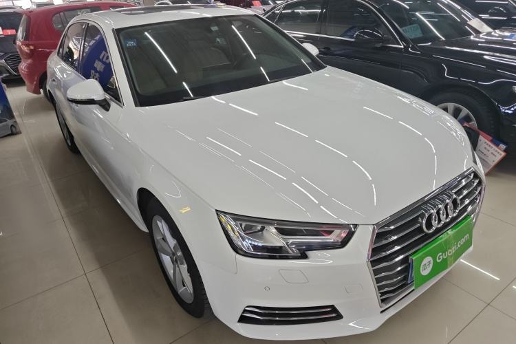 Used Audi A4L 2017 Plus 40 TFSI Ambition Model

