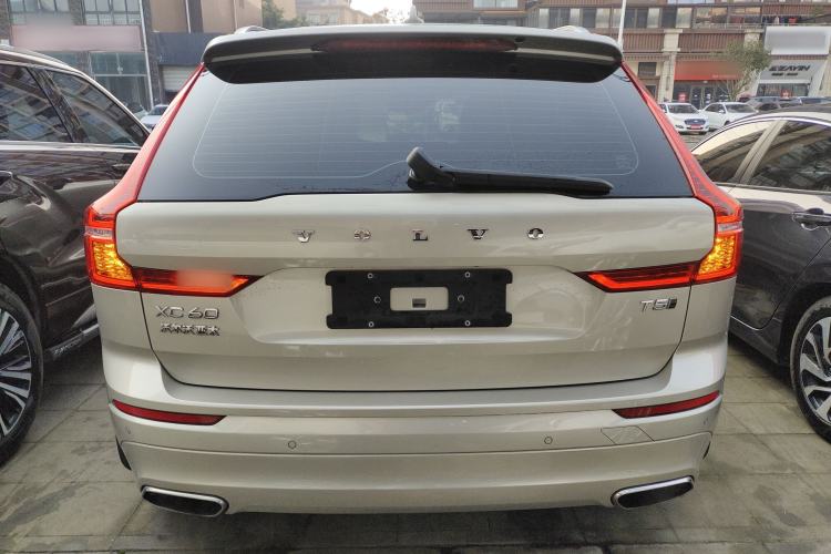 Used Volvo XC60 2019 T5 4x4 Zhiyuan Edition China VI Standard
