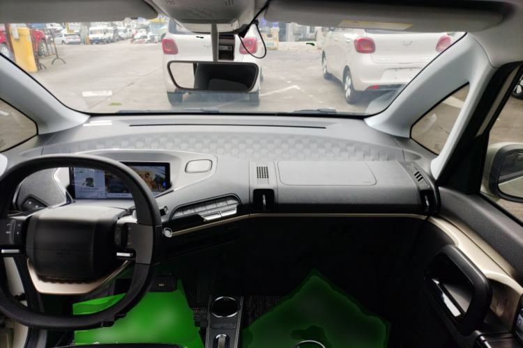 Used Baojun KiWi EV 2021 Artist Model Lithium Iron Phosphate
