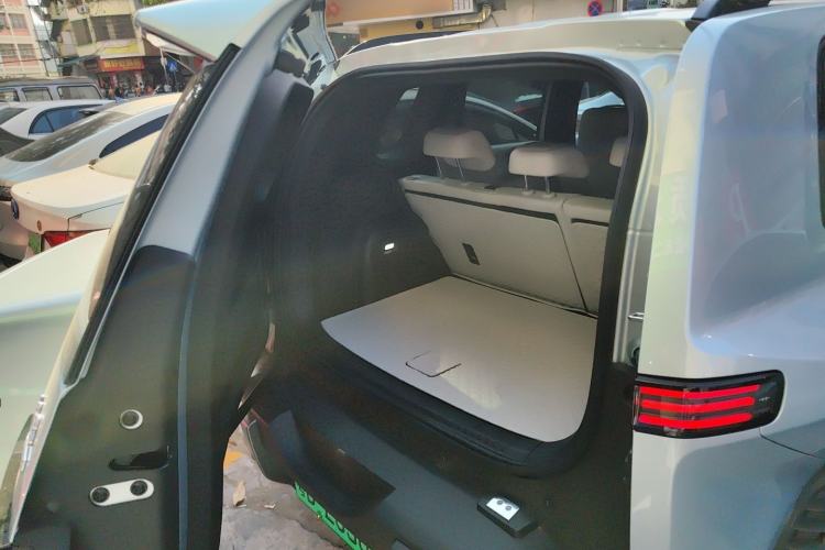 Used  Titanium 3 2025 501KM All-Wheel Drive Intelligent Driving Ultra Version
