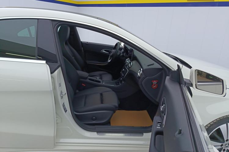 Used Mercedes-Benz CLA 2017 Facelifted CLA 200 Stylish Edition