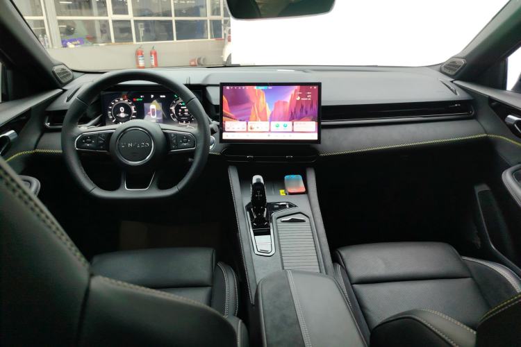 Used Lynk & Co 03 2023 2.0TD DCT JingPro
