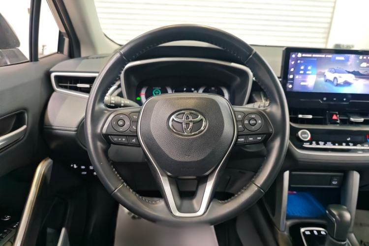 Used Toyota FRONTLANDER 2023 2.0L Smart Electric Hybrid Dual-Engine Deluxe Version
