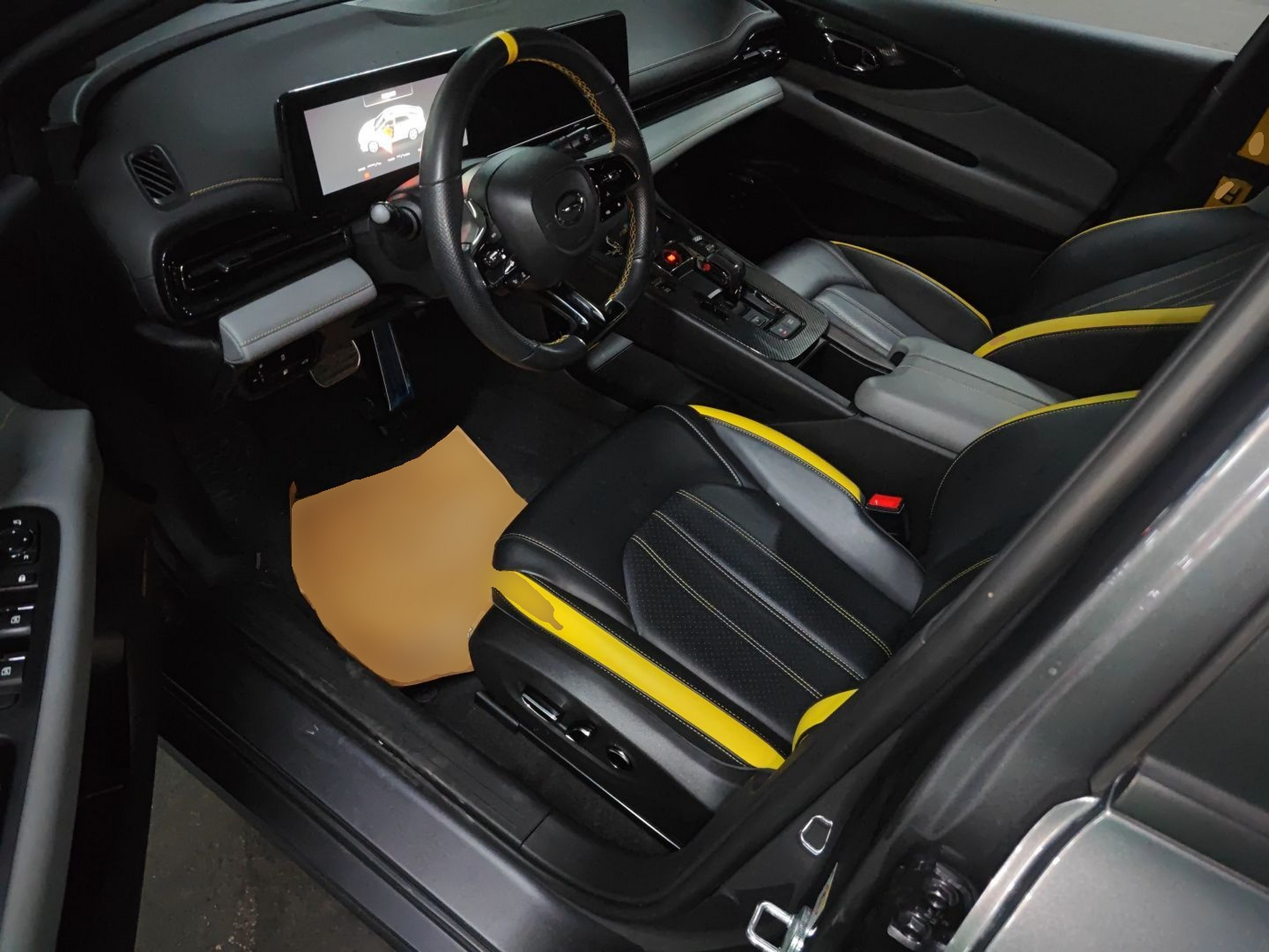 Переднее сиденье в автомобиле