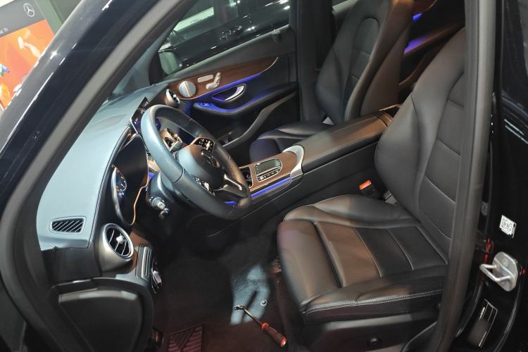 Used Mercedes-Benz GLC 2021 GLC 300 L 4MATIC Dynamic Model

