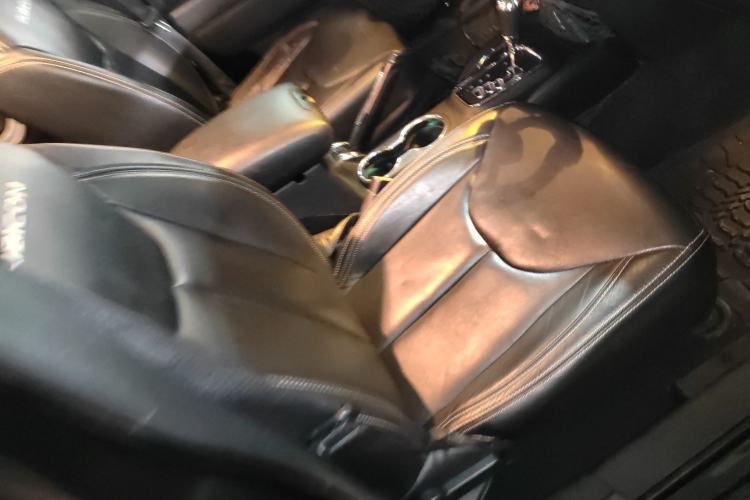 Used  Wrangler 2015 3.6L Rubicon Four-Door Comfort Edition