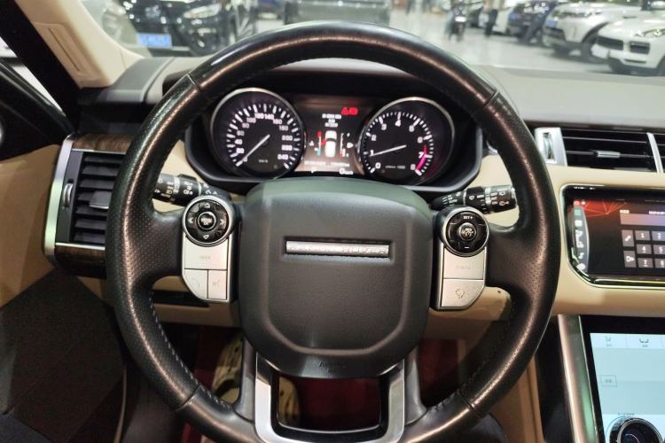 Used Land Rover Range Rover Sport 2014 3.0 V6 SC Gasoline Version HSE
