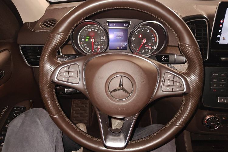 Used Mercedes-Benz GLE 2018 GLE 320 4MATIC Dynamic Edition Collector's Edition
