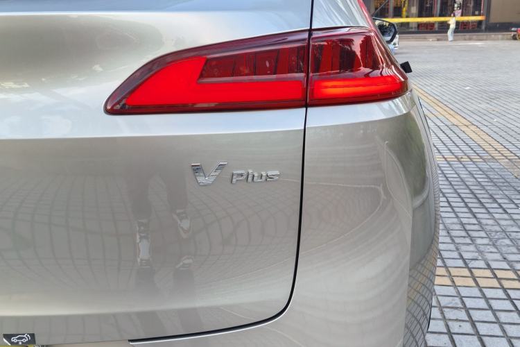 Used AION V 2021 Plus 70 Super Fast Charging Version Ternary Lithium
