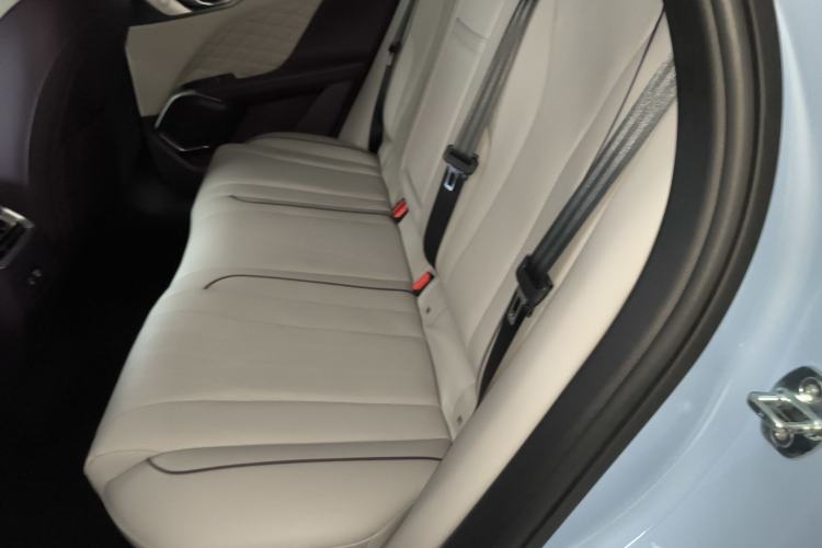 Used Wey Mocha 2021 2.0T Two-Wheel-Drive Ultra-Strong Version
