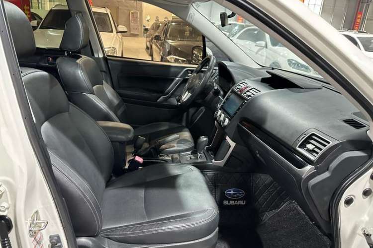 Used Subaru Forester 2016 2.0i Luxury Navigation Edition