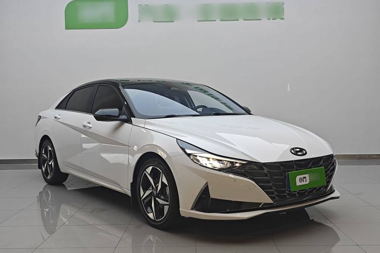 Used Hyundai Elantra 2022 1.5L CVT LUX Prestige Edition
