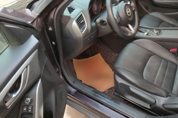 Used Mazda CX-4 2018 2.0L Automatic Two-Wheel Drive Blue Sky Dynamic Version China V Standard
