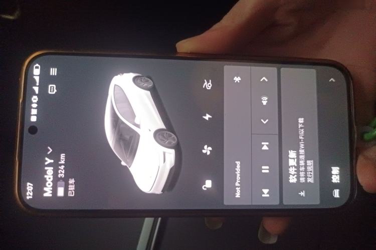 Used Tesla Model Y 2025 Long-Range All-Wheel-Drive Version
