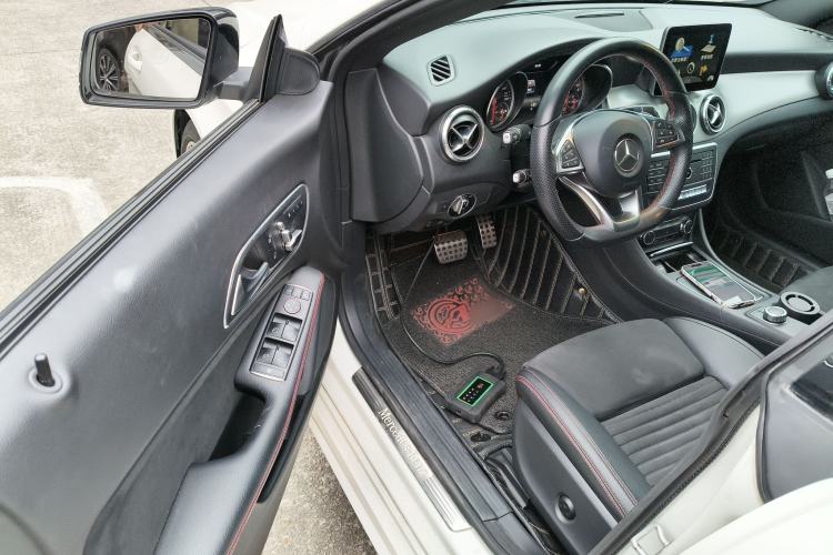 Used Mercedes-Benz CLA 2017 CLA 220 4MATIC
