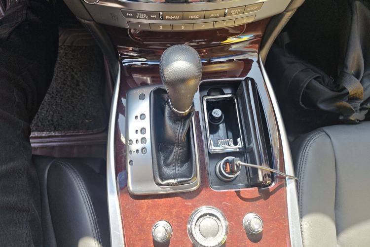 Used Infiniti Q70 2015 Q70L 2.5L Enjoyment Edition