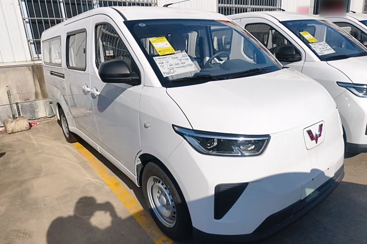 Used Wuling Yangguang 

