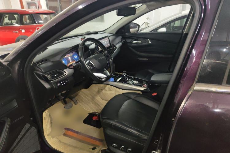 Used  Lingyun 2019 1.6T Two-Wheel Drive Diamond Edition
