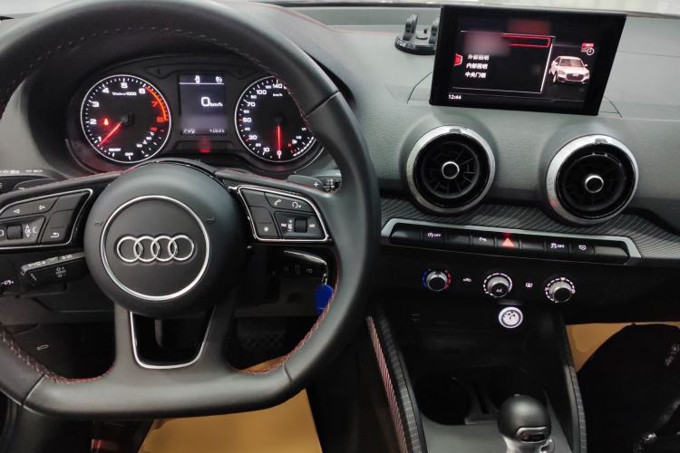 Used Audi Q2L 2022 35 TFSI Progressive Dynamic Edition
