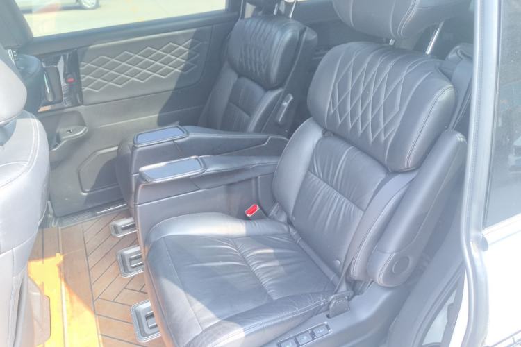 Used Honda Elysion 2019 2.0L Hybrid Luxury Edition
