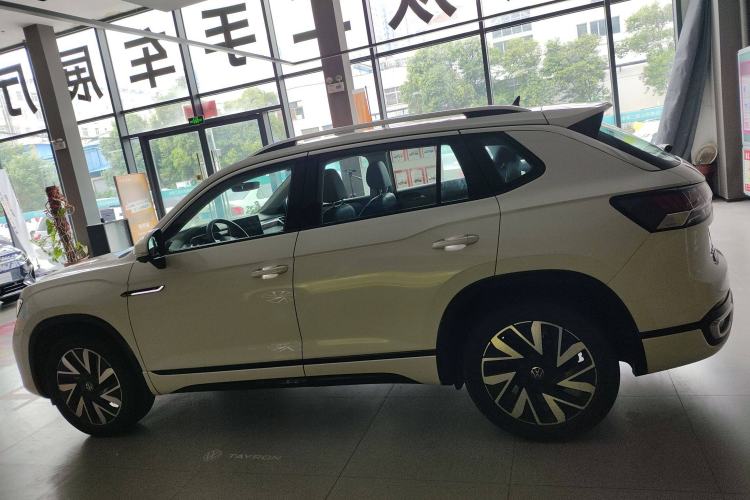 Used Volkswagen Tayron 2024 380TSI Four-Wheel Drive R-Line High-Energy Version
