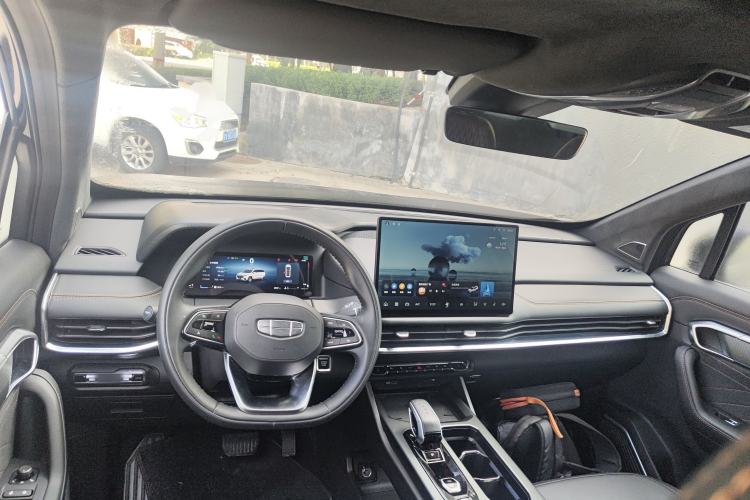 Used Geely Auto Haoyue L 2025 2.0T DCT Luxury Edition