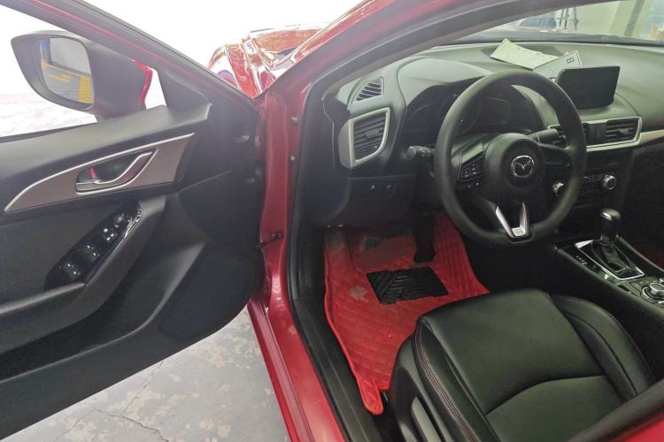 Used Mazda Mazda 3 Axela 2017 Sedan 1.5L Automatic Luxury Model Emission Standard China V
